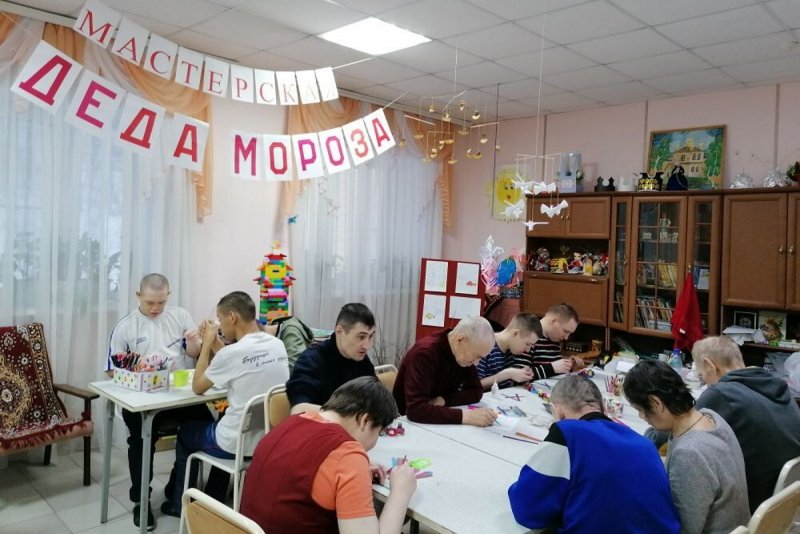 В ПНИ «Синегорье» открылась мастерская Деда Мороза