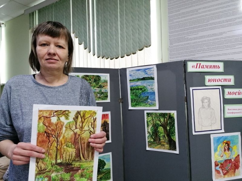 Открылась мини-выставка рисунков Елены Анциферовой